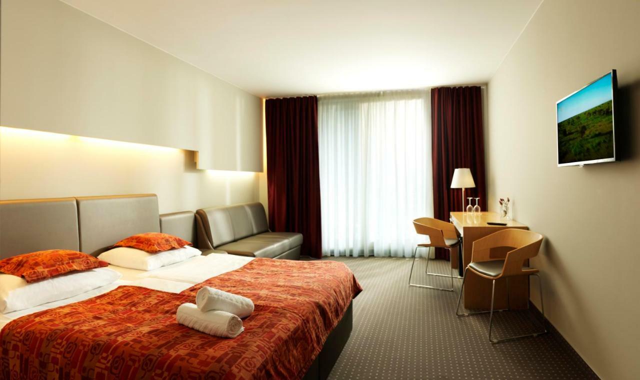 Hotel Thermana Park Lasko**** Superior Exteriör bild